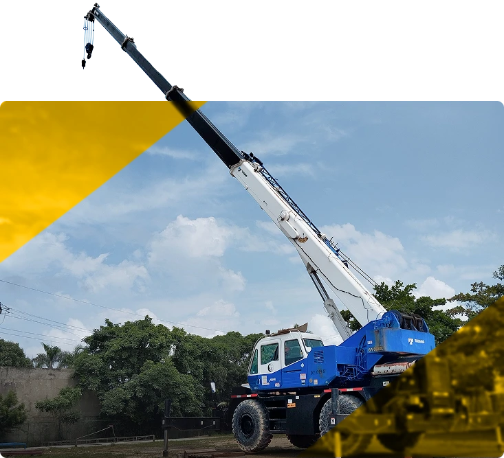 Grúa Rough Terrain Tadano GR 350-XL con jib angulable hasta 45°, alcance adicional de 15.2 m y sensores para configuración precisa de izajes – Máquinas y Montajes S.A.S.